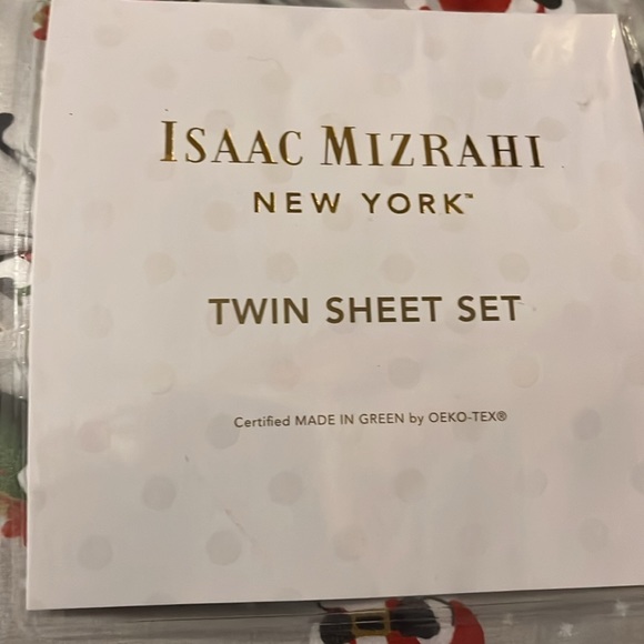 ISAAC MIZRAHI TWIN SHEET SET AFRICAN AMERICAN SANTA PRINT - Picture 1 of 6